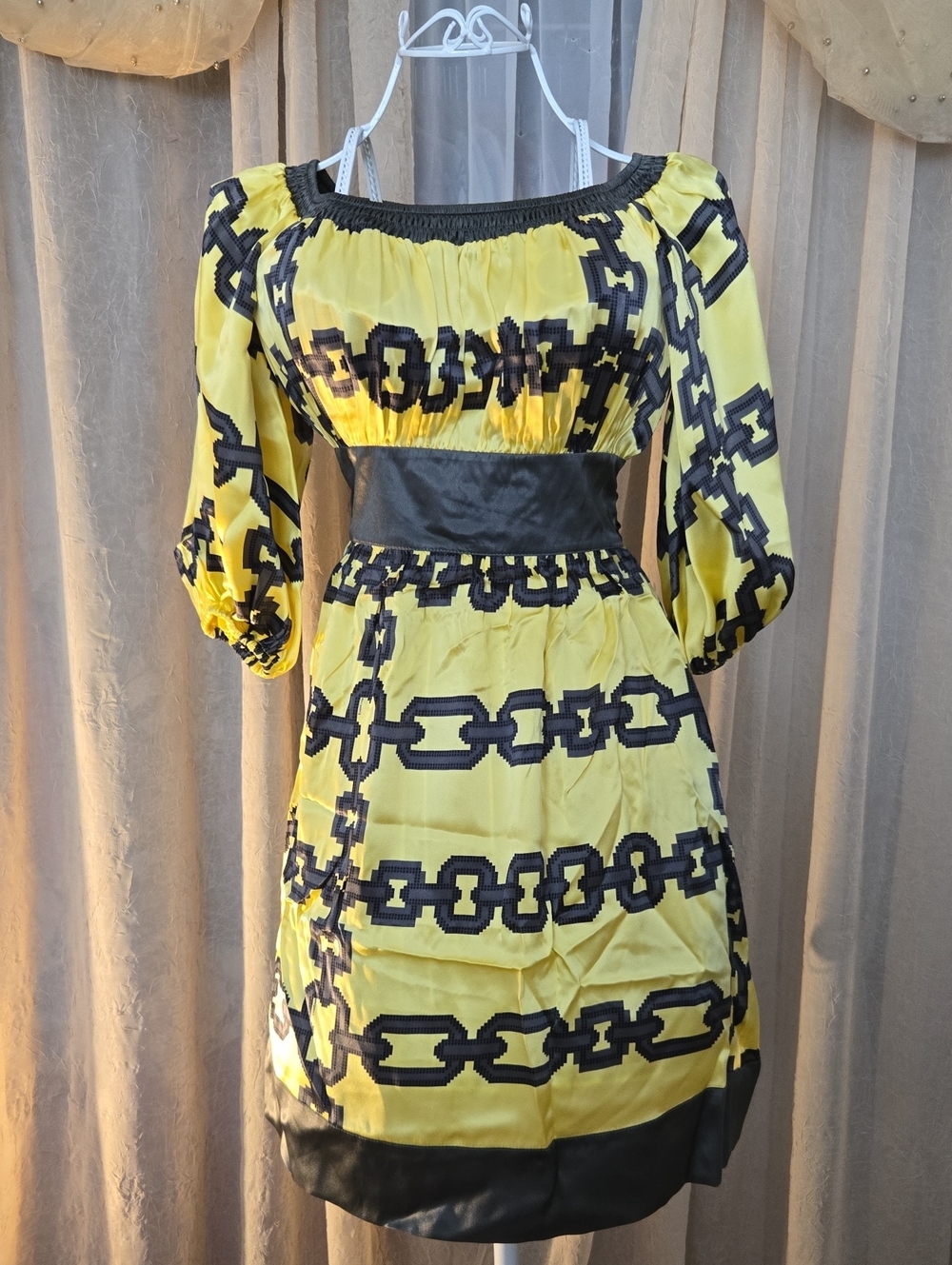 NWOT. bebe Yellow/Gray/Black Chain-Print Silk Mini Dress, XS.